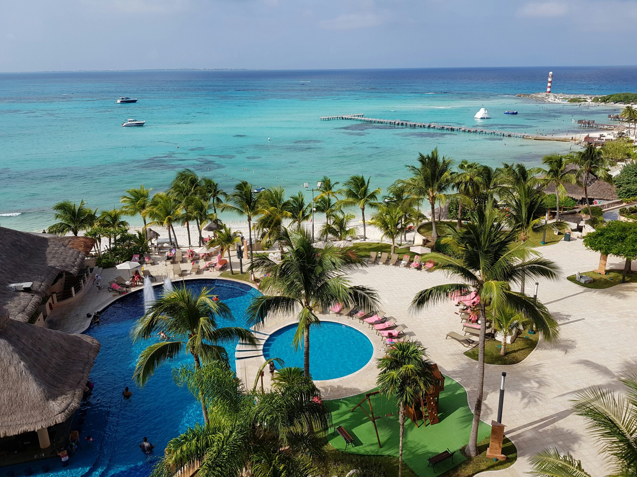 All-inclusive resort in Cancun hosting destination weddings and guest room blocks